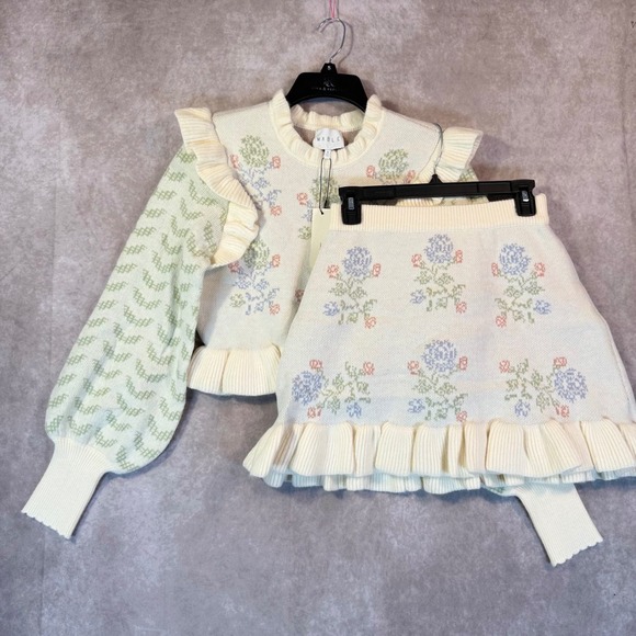 Mable Dresses & Skirts - Mable 2 Piece Sweater Skirt Set Women Small Cream Floral Knit Co-ord Cottage